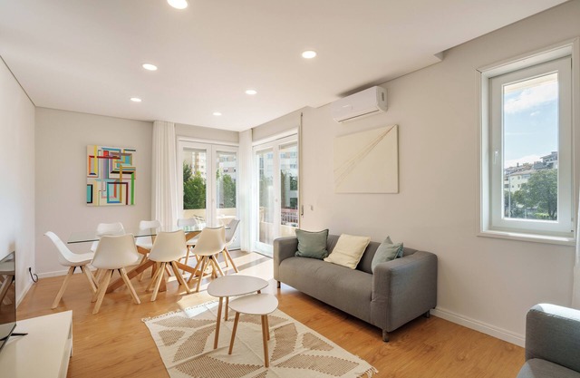 4-Bedroom Apartment in a Prestigious Area of Porto