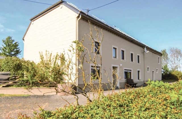 4 bedroom awesome home in Sevenig Our