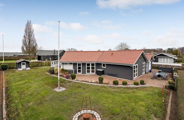 4 bedroom awesome home in Egernsund