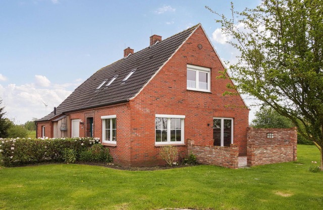 4 bedroom awesome home in Osteel