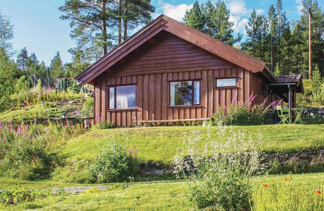 4 bedroom awesome home in Heidal