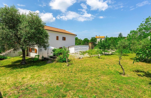 4 bedroom awesome home in Kras