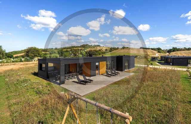 4 bedroom beautiful home in Løgstrup