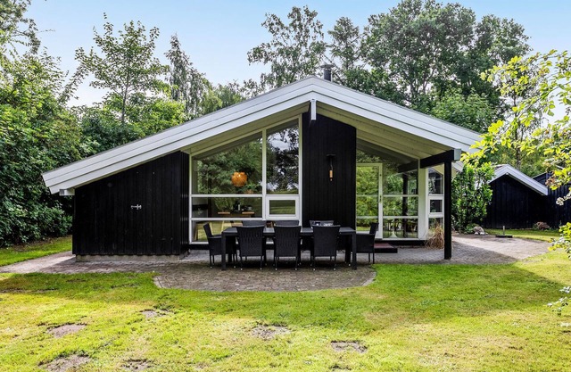 4 bedroom beautiful home in Tranekær