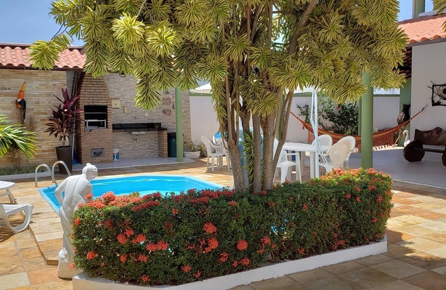 4-bedroom house in Barra de São Miguel.