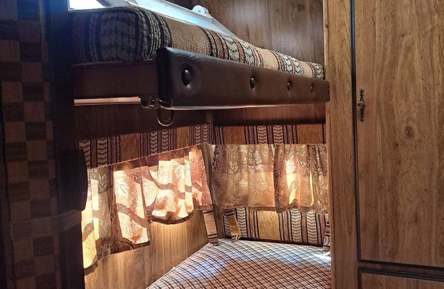 4-bedroom Campground in Delightful Cloquet with AC, WiFi