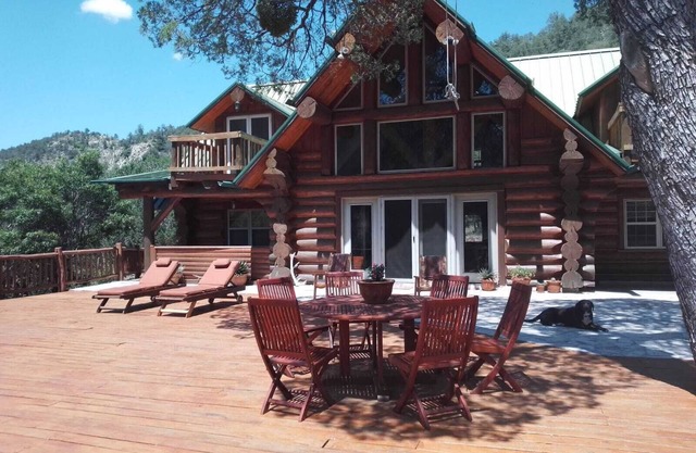 4-bedroom charm cabin in a sanctuary of biodiversity and conservation