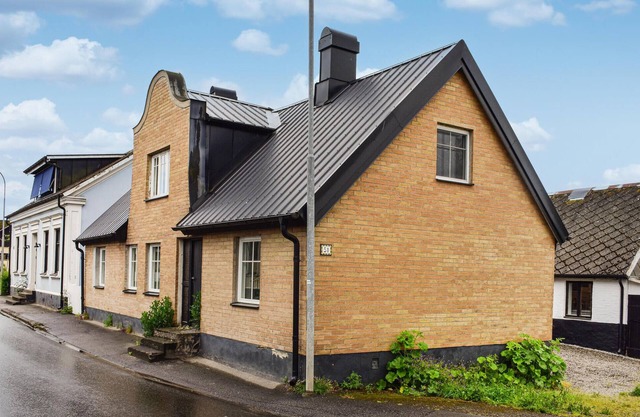 4 bedroom cozy home in Smedstorp