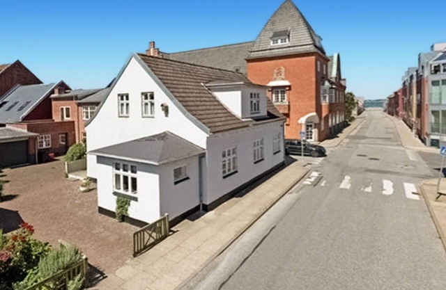 4 bedroom cozy home in Løgstør