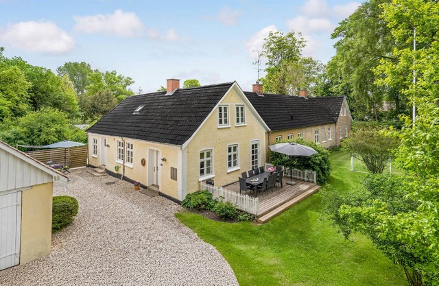 4 bedroom cozy home in Kolind