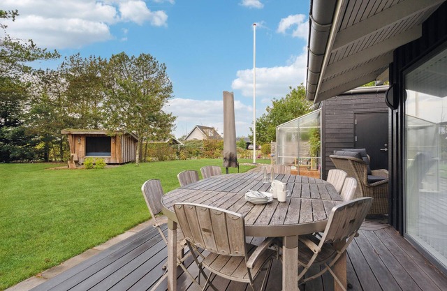 4 bedroom cozy home in Skjern
