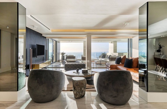 4 bedroom en suite - Aurum Presidential with a drive. Prestigious streetn