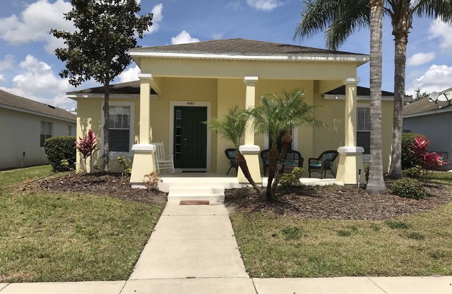 4 Bedroom High End Home In Trafalger Village Gated Community