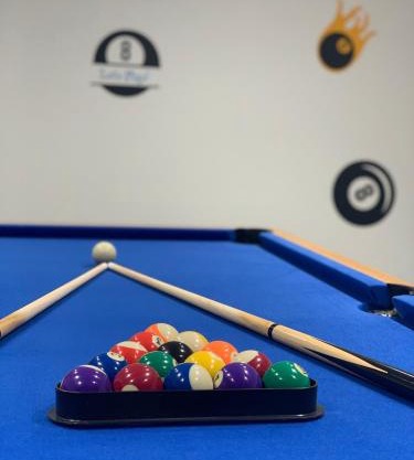 4 bedroom home with Garden, Game room, Parking- Esho Stays