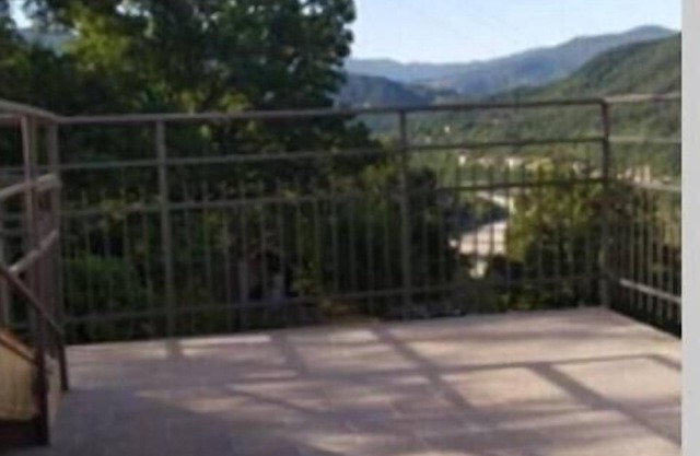 4 Bedroom Private vacation home in Valmozzola Station