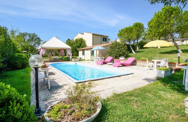 4 bedroom lovely home in Santa Luce