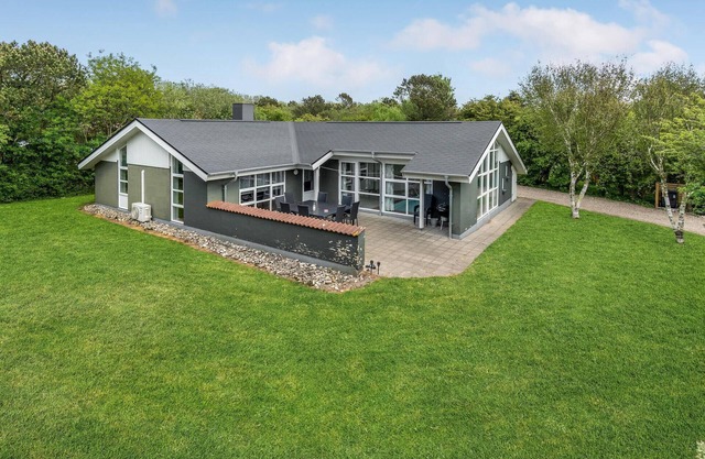 4 bedroom lovely home in Vestervig