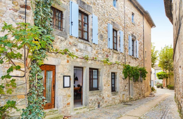 4 Bedroom Nice Home In Aiguèze