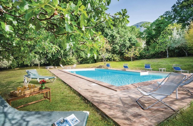 4 bedroom nice home in Terni TR