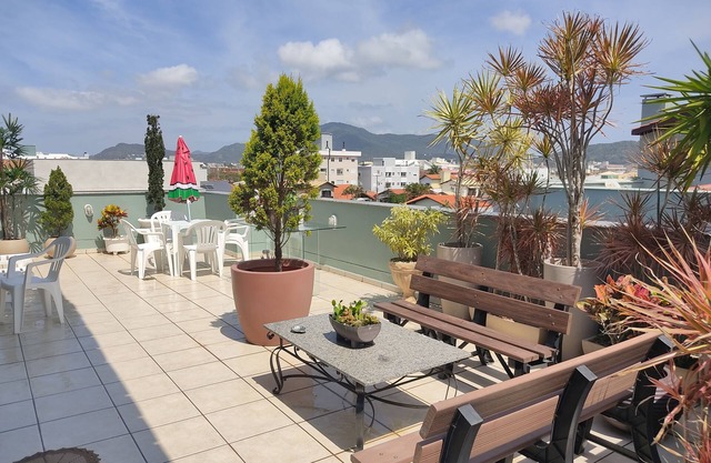 4 bedroom penthouse w / air in Praia dos Ingleses