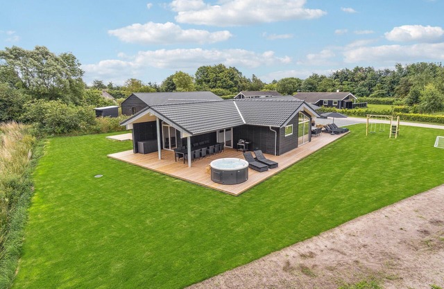 4 bedroom pet friendly home in Hadsund