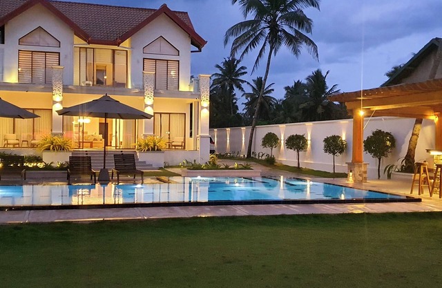 4 Bedroom Private Villa on the Beach