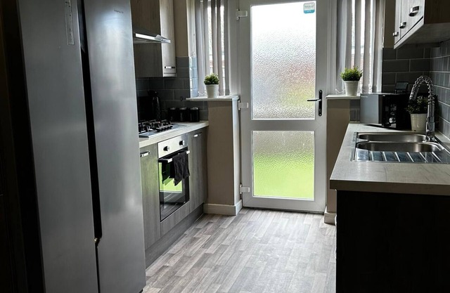 4 Bedroom Refurbished Workers Haven