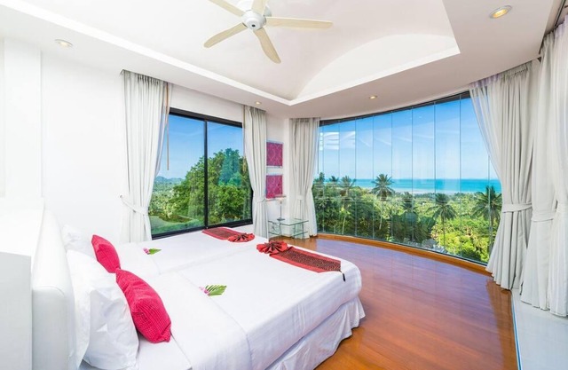 4 Bedroom Sea View Villa Mason SDV 363