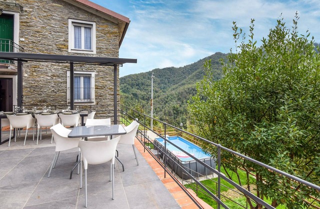 4 bedroom stunning home in Tribogna