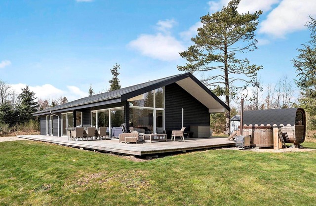 4 bedroom stunning home in Bording
