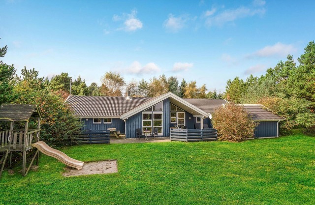 4 bedroom stunning home in Oksbøl