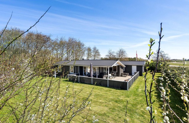 4 bedroom stunning home in Thyholm