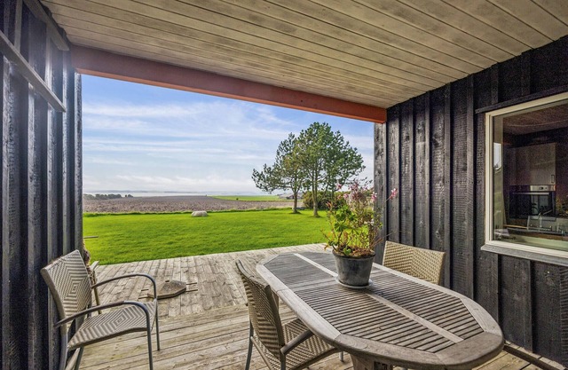 4 bedroom stunning home in Karby