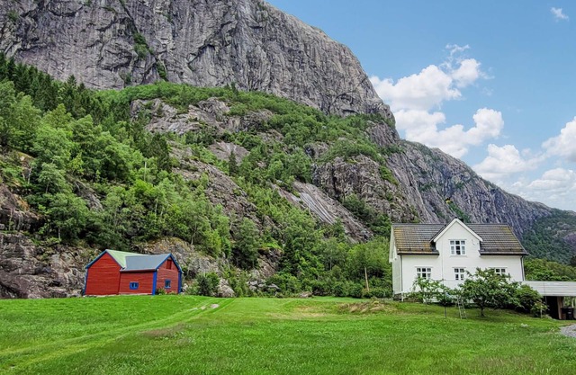 4 bedroom stunning home in Fjæra