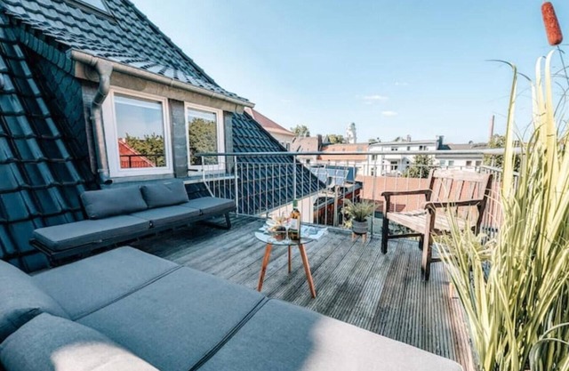 4 Bedroom Terrace Suite Oasis | *Workspace* EM-APARTMENTS DEUTSCHLAND