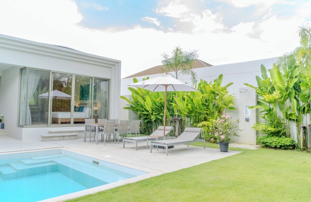 4-bedroom Villa - Newly Renovate & Spacious Living, 15 Min to Beach l Breeze 3