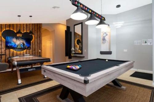 4 Bedroom wPool near to Disney