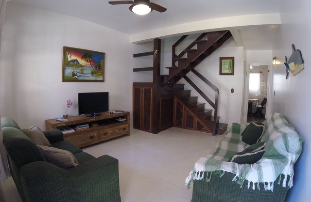 4 bedrooms, 300m from the beach, wi-fi, barbecue