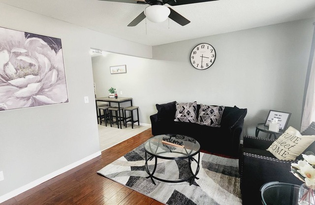 4 bedrooms near DIA