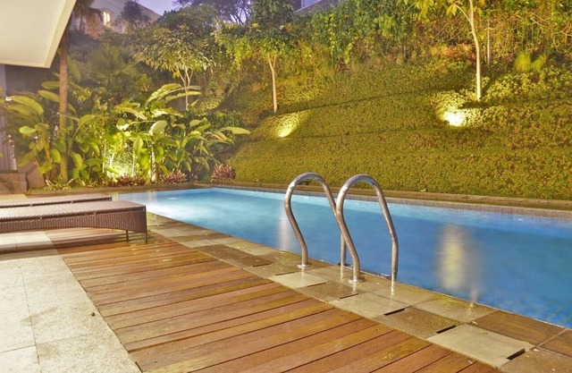 4 BR City View Villa with a private pool 2