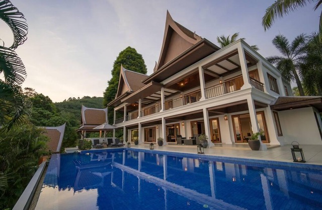 4 BR Luxury Pool Villa, Layan Beach