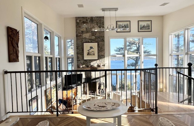 4 BR Waterfront Unique House + Dock! [Osprey Cove]