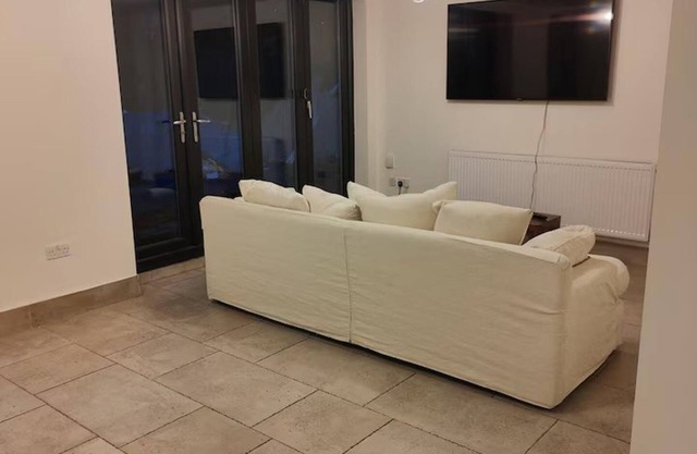 4 Guests - Bbq - Parking - Garden