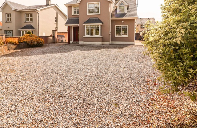 4 KILLIMER ROAD, family friendly in Kilrush, County Clare