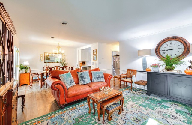 4 Mi to Dtwn: Spacious Suite in Mount Airy