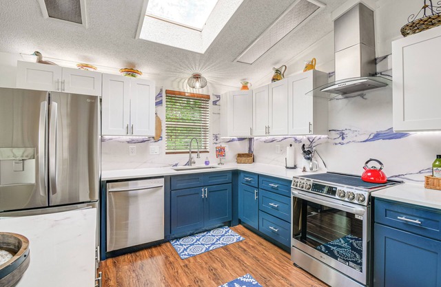 4 Mi to Marina: Bremerton Home w/Scenic Views!