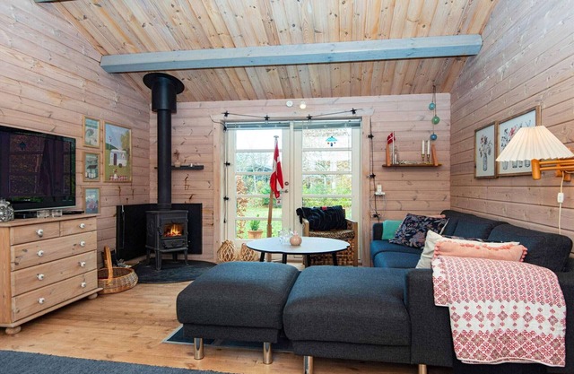 4 person holiday home in Glesborg-By Traum