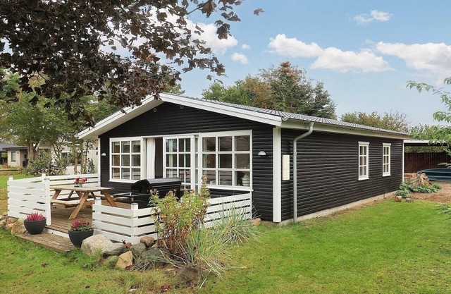 4 person holiday home in Millinge-By Traum
