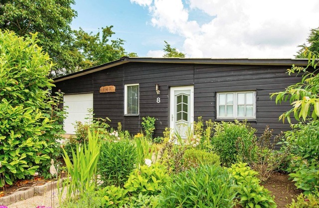 4 person holiday home in Skærbæk