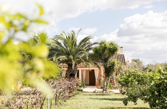 4 persons + 2 children - Finca Flora Cas Nets